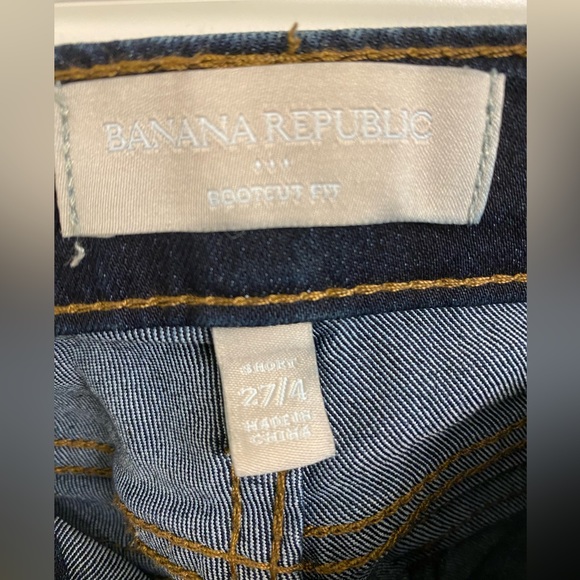Banana Republic - BootCut-Rear Flap Pocket-Dark Denim -Mid Rise Jeans - Size 4 - Picture 3 of 4